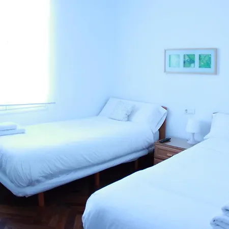 苏维亚城市客房旅馆 *