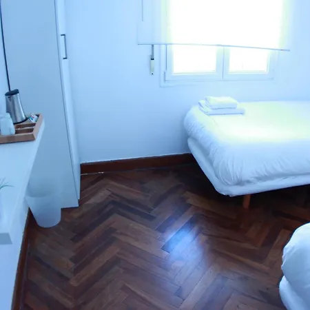 Zubia Urban *