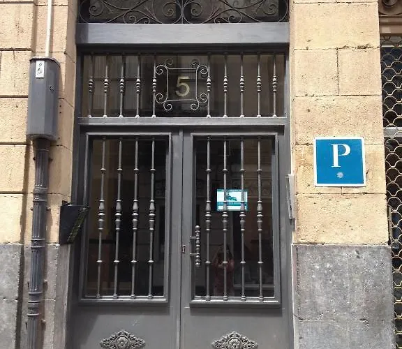 Гостевой дом Zubia Urban *